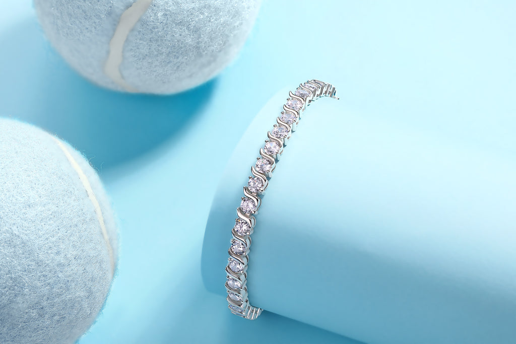 Set With Top-quality Moissanite, This Luxurious And Fashionable Light Luxury Trend Jewelry Silver Bracelet Is Made Of S925 Silver Electroplated With Platinum