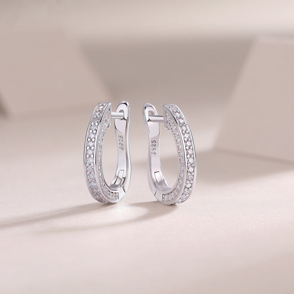 Showcasing - Top-quality Moissanite Luxury, Fashionable And Light Luxury Jewelry, Silver Stud Earrings S925, Silver-plated Platinum