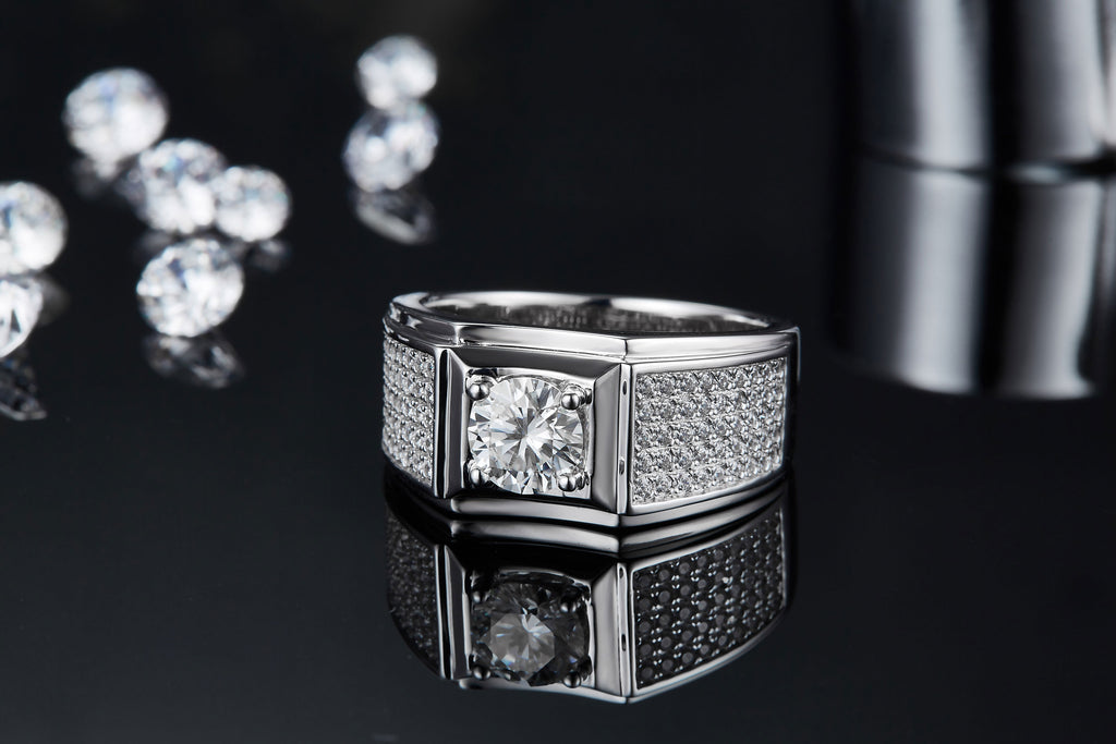 Men's 1-carat Luxury And Fashionable Light Luxury Jewelry Silver Ring Set With Top-quality Moissanite, S925 Silver-plated Platinum